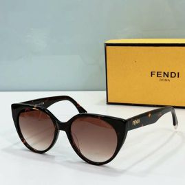 Picture of Fendi Sunglasses _SKUfw50080405fw